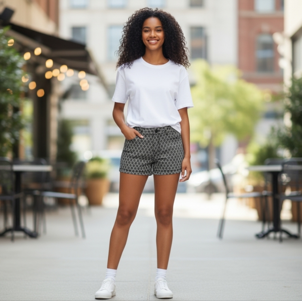 GAP Black and White Patterned Women's Shorts